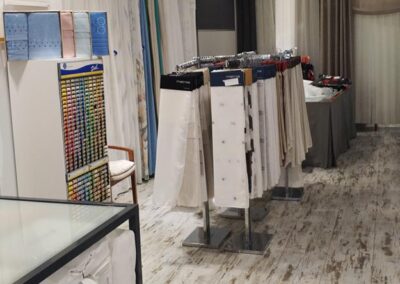 Cortinas en Ciudad Real: muestrarios y tejidos en el interior de Magar